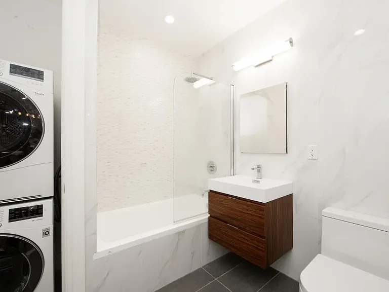 45 Beekman St #2S — Photo 9