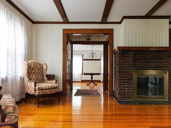 2nd image of 12 Malvern Pl