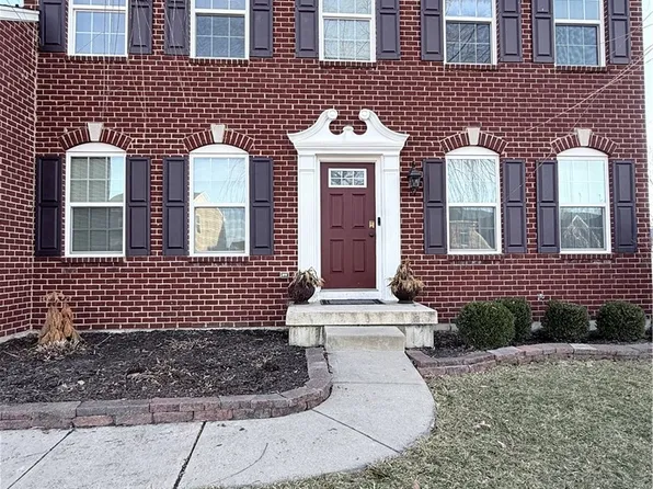 8190 Bushclover Dr, Tipp City, OH 45371