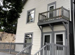 1305 Summer St NE #1, Minneapolis, MN 55413