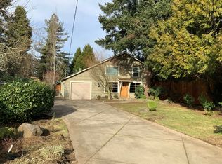 127 Knoop Ln, Eugene, OR 97404