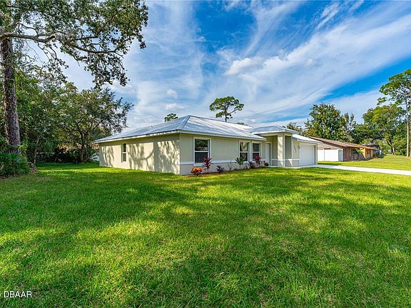 3rd image of 3046 Woodland Dr