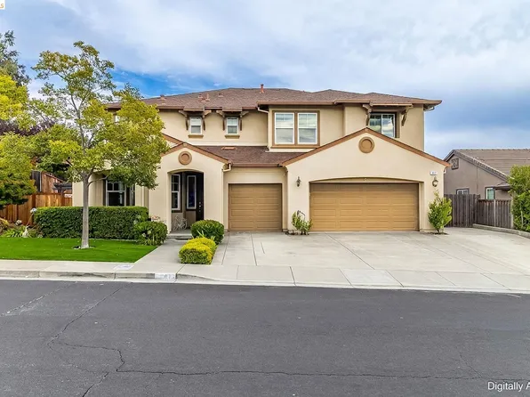 417 McAllister Dr, Benicia, CA 94510