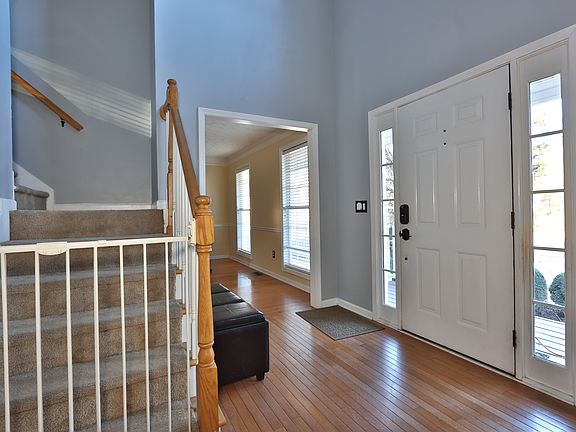 3rd image of 1265 Penncross Ct SW
