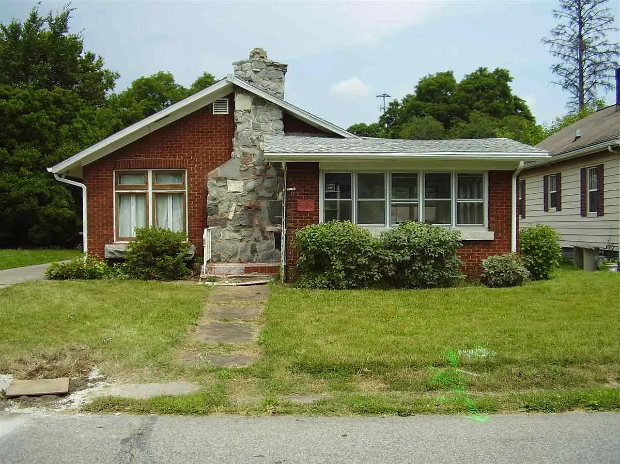 1819 E Calvert St photo 1