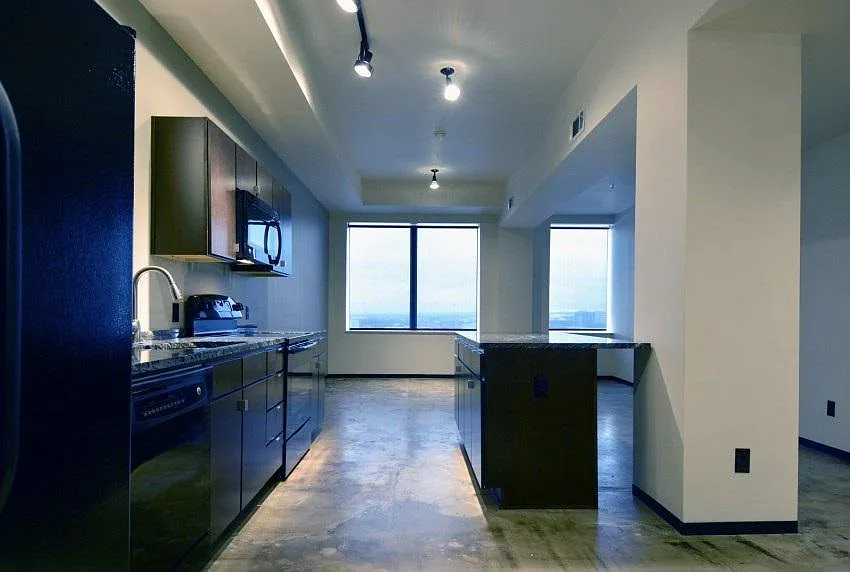 Lone Star Gas Lofts II — Photo 4