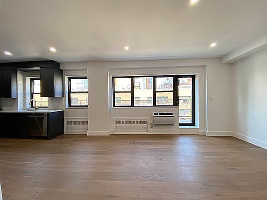 3rd image of 340 E 74th St Penthouse F