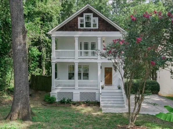 2780 White Oak Dr, Decatur, GA 30032