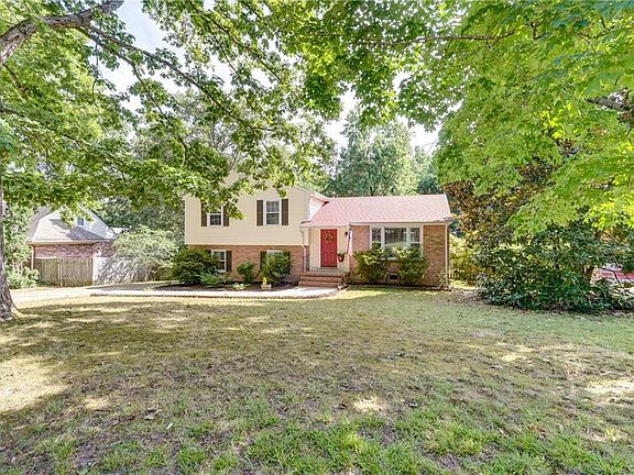 3rd image of 11406 Creekside Dr