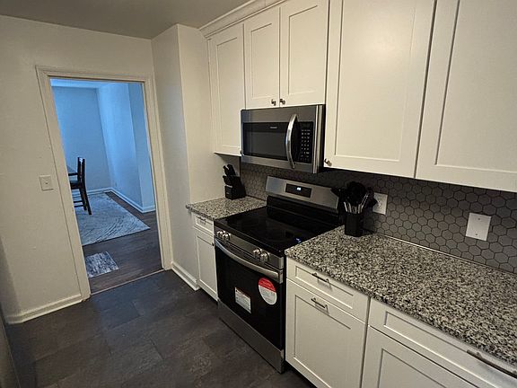 2nd image of 904 S 36th St #904