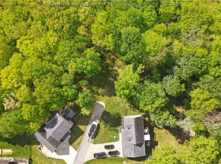 2072 Terry Rd, South Charleston, WV 25309