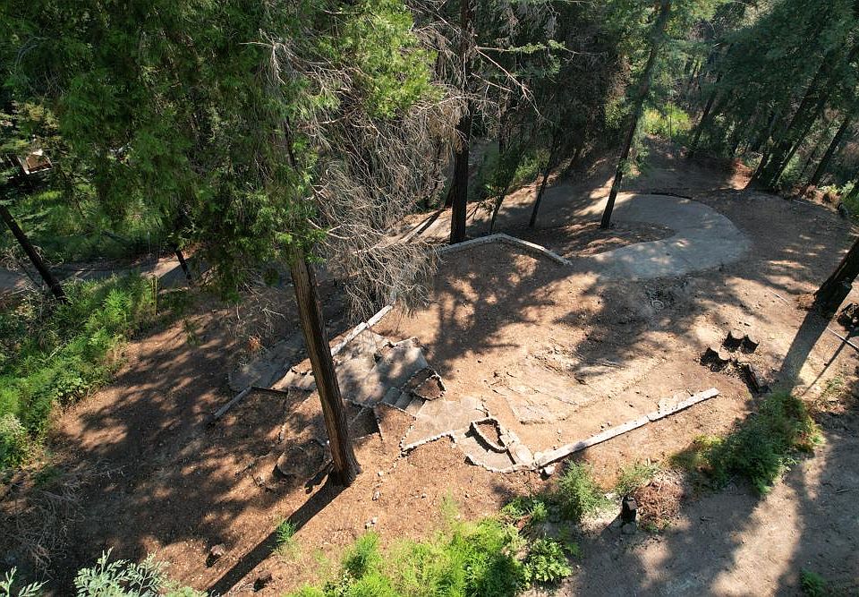 1st image of 164 Clover Dr