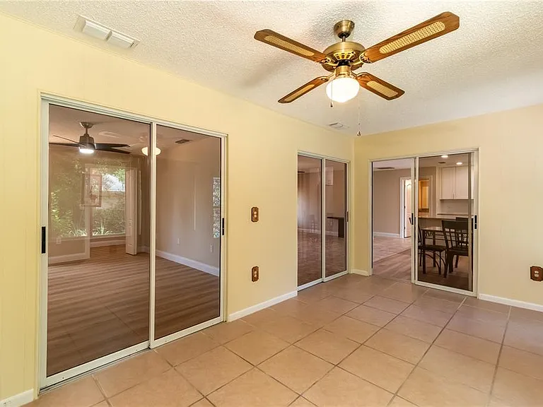 10886 SW 90th Ter — Photo 13