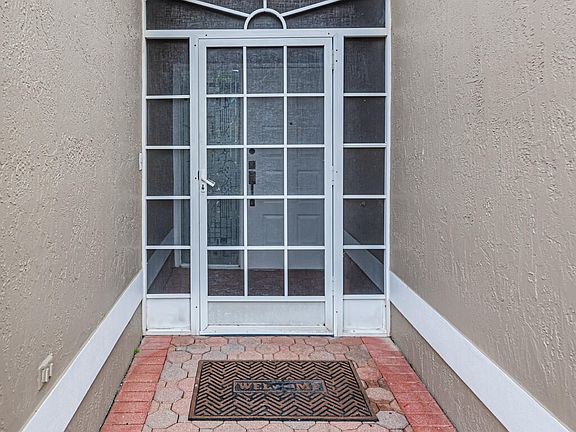 2nd image of 9643 Honeybell Cir