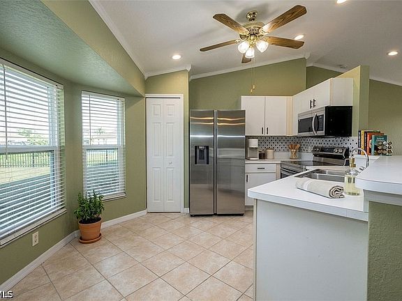 3rd image of 25324 Lychee Ct