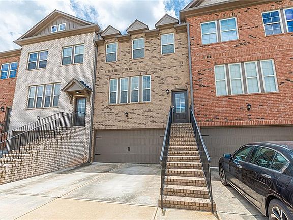 3rd image of 2256 Ewell Park Dr