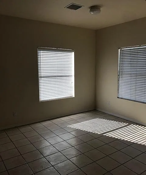 841 Chile Ct — Photo 6