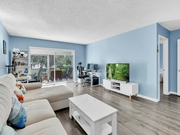 6207 Bay Club Dr APT 3, Fort Lauderdale, FL 33308