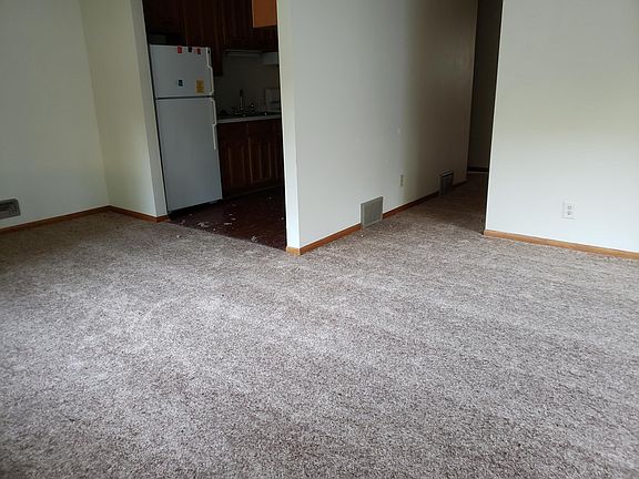 4th image of 711 5th Ave SE