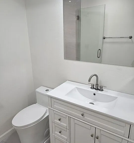 10836 Camarillo St #4 — Photo 4