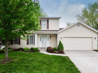 1076 Riverwood Place Dr, Florissant, MO 63031