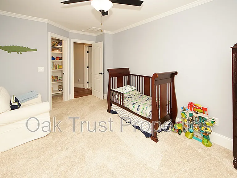 125 Brogun Ln — Photo 29