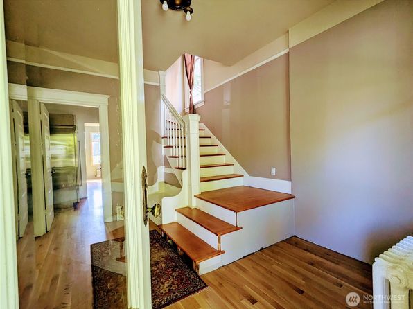 2511 10th Avenue W, Seattle, WA 98119