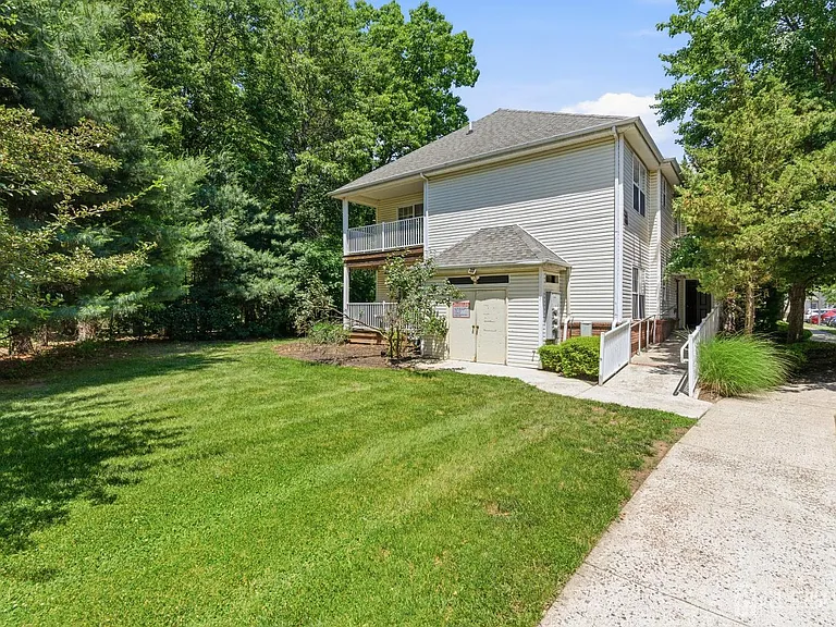 141 Forest Dr #141 — Photo 26