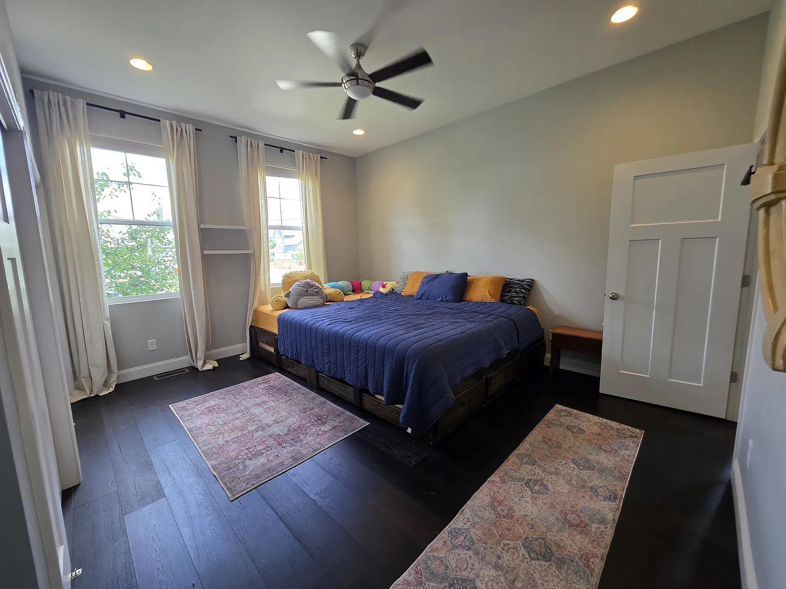4 bed, 3.5 bath, 3019 sqft, $4,695 — Photo 4