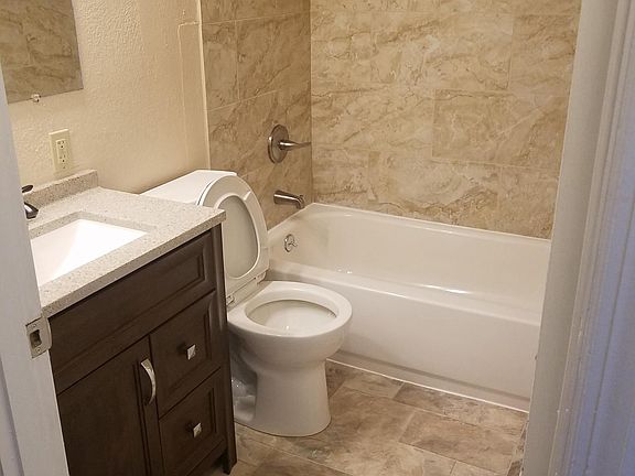 4th image of 1706 Sagebrush Ln