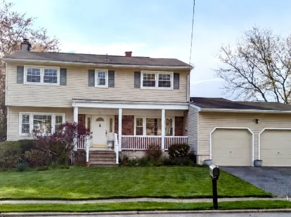 57 Clover Hill Dr, Flanders, NJ 07836