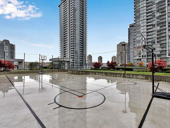 5th image of 4485 Skyline Dr #3506