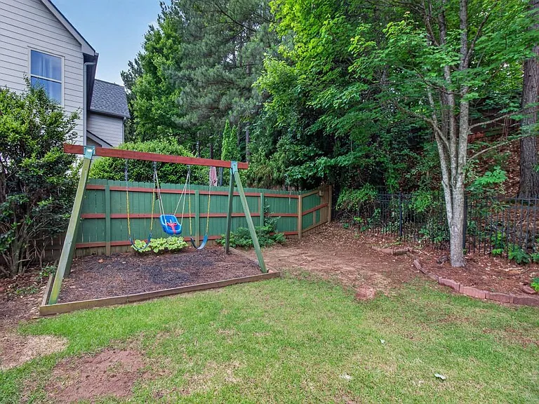 2935 Whitfield Ave — Photo 62