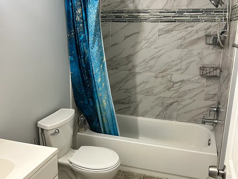 1615 Meadow Dr — Photo 5