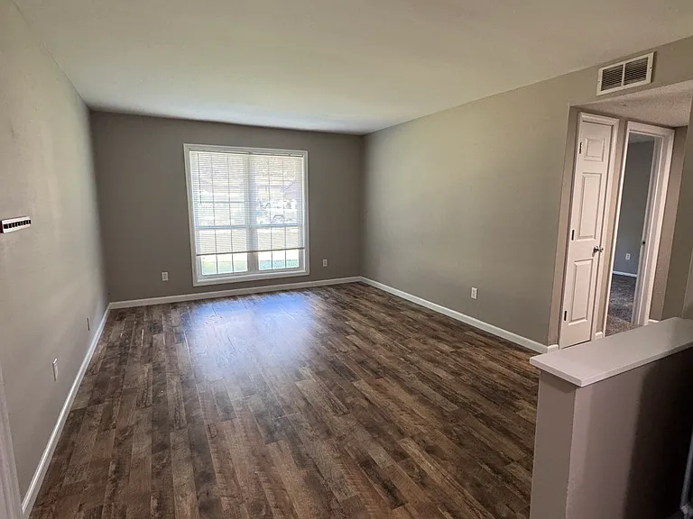 511 Monroe St #3 — Photo 4