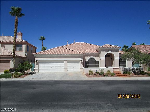 2nd image of 212 S Cliff Valley Dr