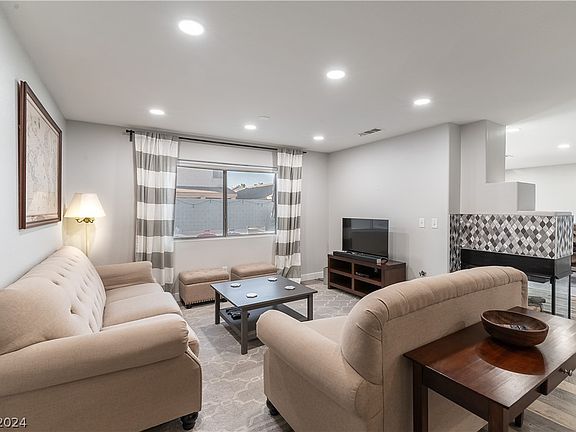 5th image of 9512 Forest Lily Ct