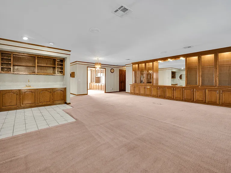 5576 W Rochelle Ave #24C24C — Photo 3