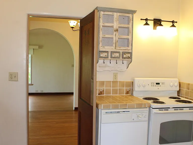 kitchen towards front of house
