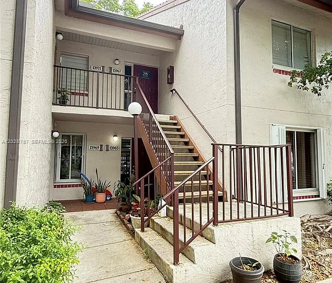 13965 SW 91st Ter #13965 — Photo 3