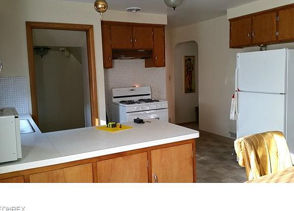 5th image of 6438 Lawnwood Ave