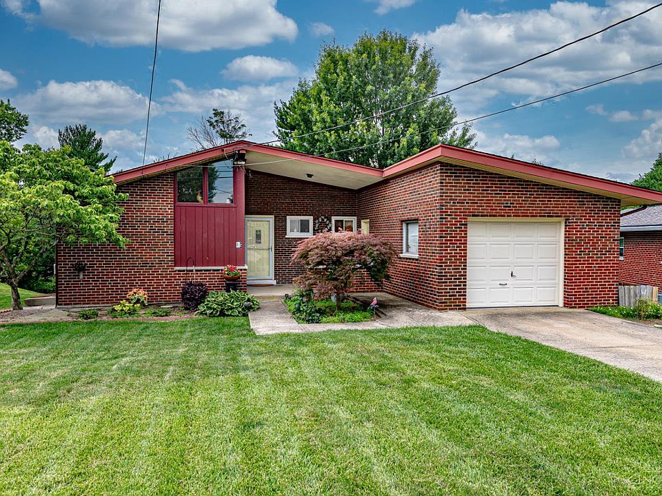 1st image of 362 Glen Oaks Dr