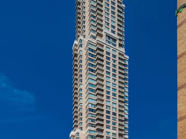 200 East 69th Street