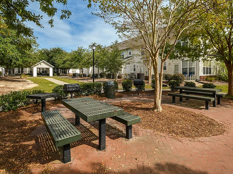 Cardinal Pointe at The Highlands — Photo 28