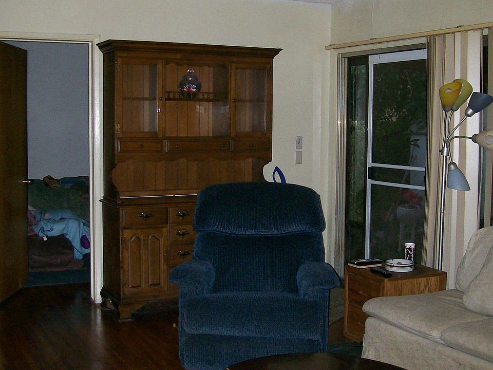 2nd image of 1507 S Pacific Dr