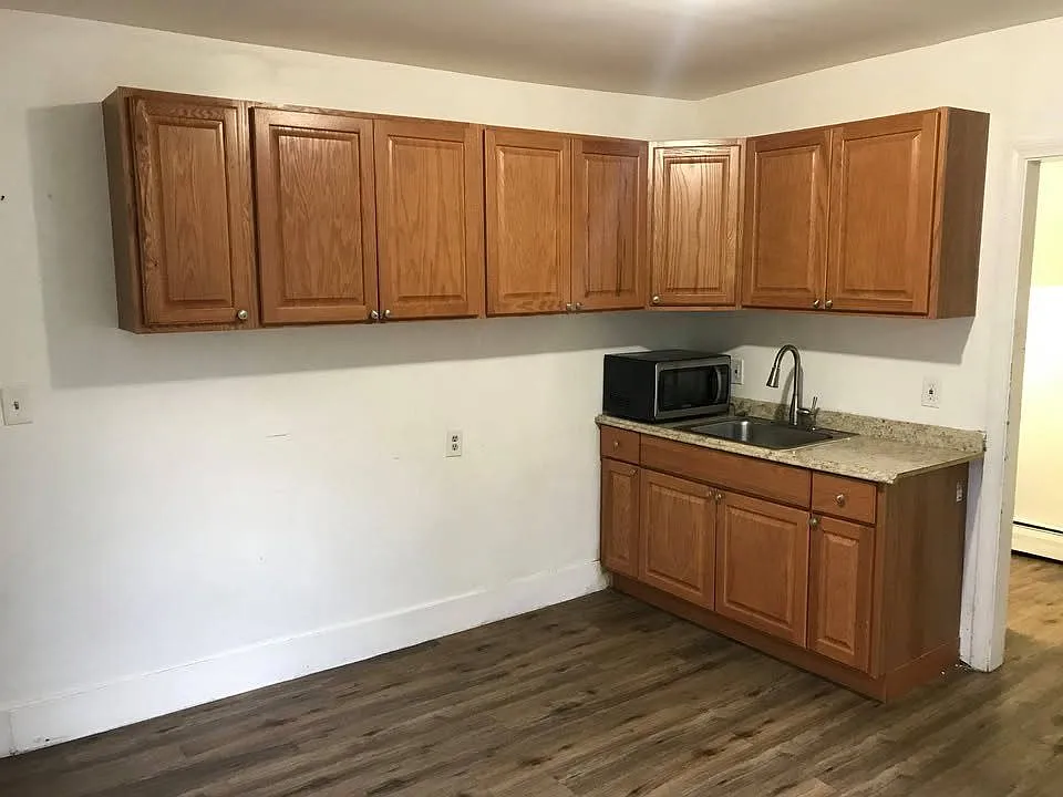 2 bed, 1.5 bath, 1000 sqft, $2,100 — Photo 2