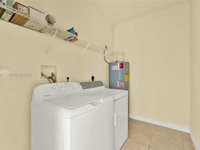 11924 SW 155th Ct — Photo 3