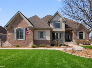 9020 Willow Ln, Saint John, IN