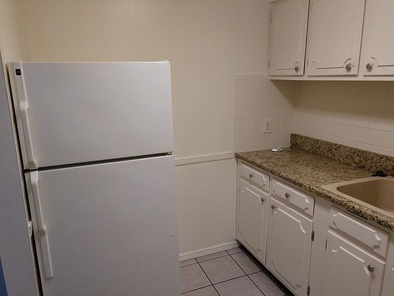 5th image of 6949 Colonial Woods Dr #17