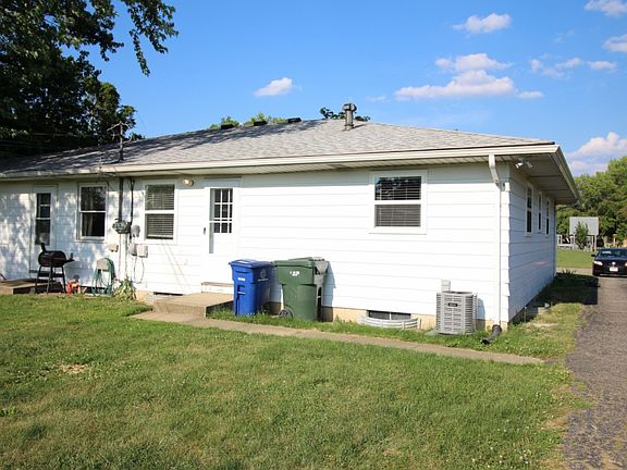 3rd image of 3971 Far Hills Dr